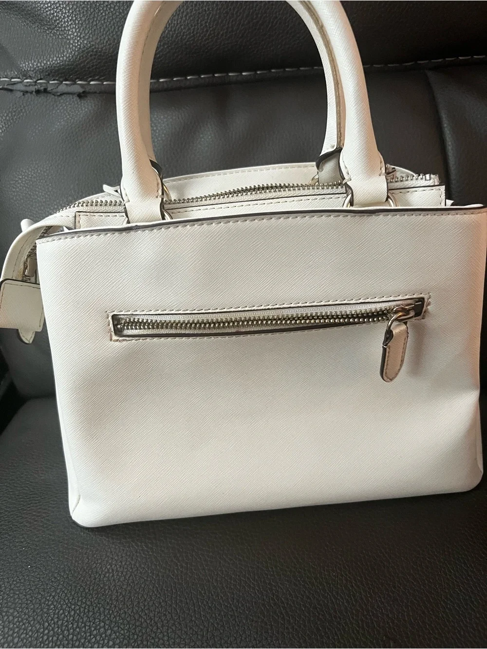 Dkny sleek saffiano